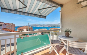 Stunning Apartment In Okrug Gornji With Wifi
